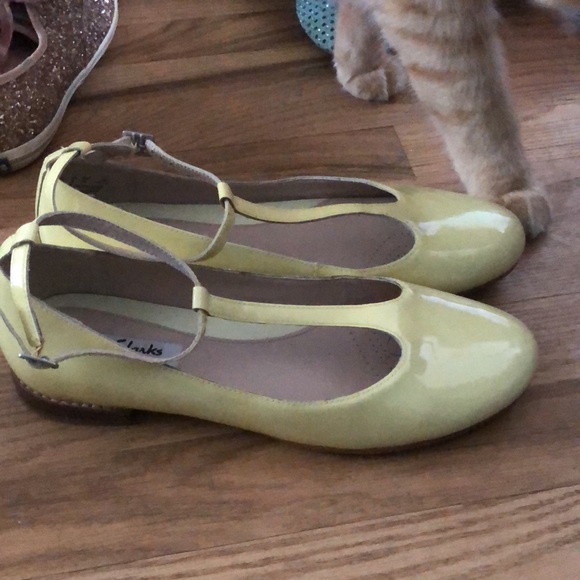 Clarks narrative t strap ballet flats 8 - Picture 2 of 3